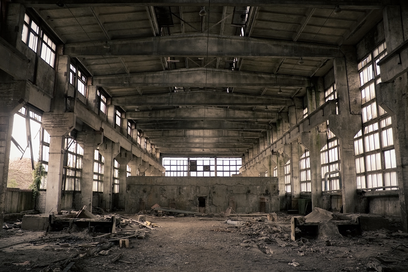 Urban Exploration – Hidden dangers of Asbestos